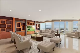 Photo #1: 2711631 Listing 