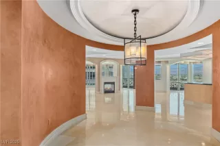 Photo #4: 2711631 Listing 