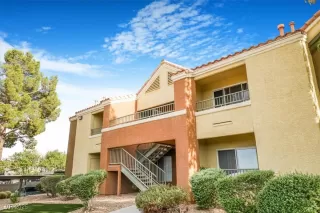 Photo #2: 2711668 Listing 