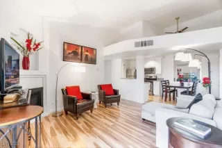 Photo #3: 2711668 Listing 