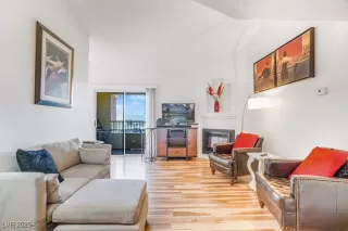 Photo #5: 2711668 Listing 