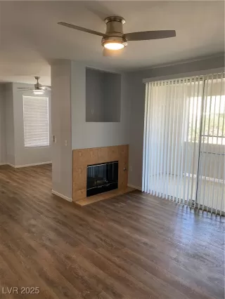 Photo #3: 2711682 Listing 