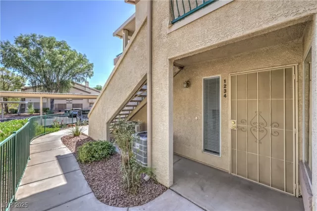MLS: 2711691 Condo For Sale