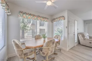 Photo #5: 2711691 Listing 