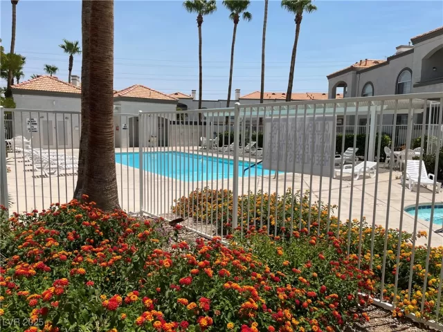 MLS: 2711710 Condo For Sale