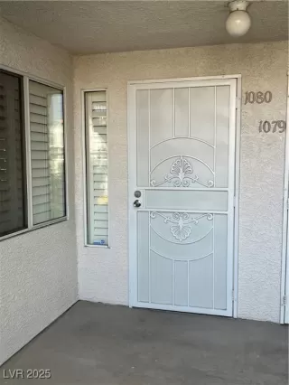 Photo #1: 2711710 Listing