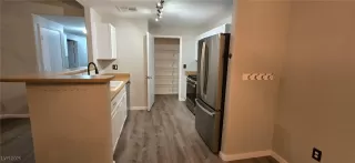 Photo #1: 2711713 Listing