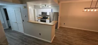 Photo #2: 2711713 Listing