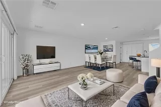 Photo #1: 2711719 Listing 