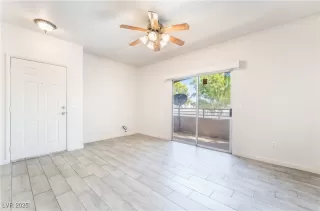 Photo #4: 2711765 Listing 