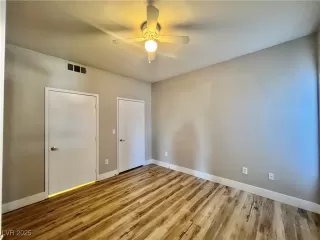 Photo #4: 2711781 Listing