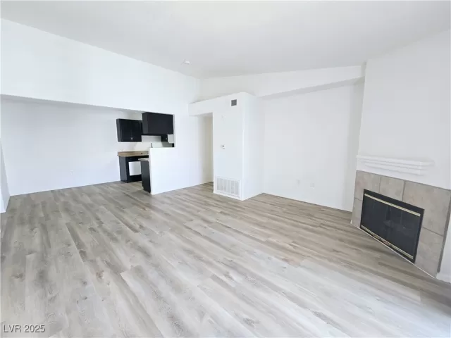 MLS: 2711790 Condo For Sale