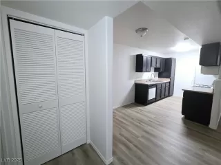 Photo #5: 2711790 Listing 