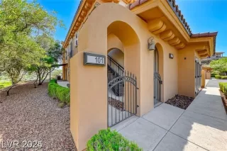 Photo #1: 2711792 Listing 