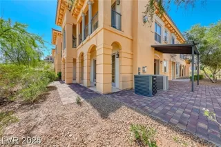 Photo #5: 2711792 Listing 