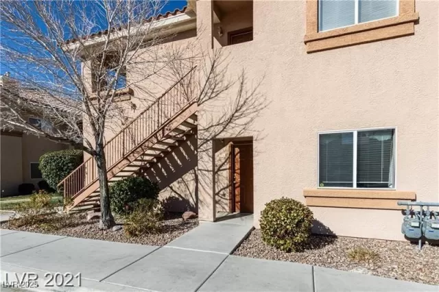 MLS: 2711799 Condo For Sale