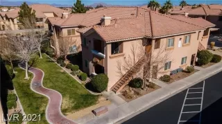 Photo #2: 2711799 Listing 