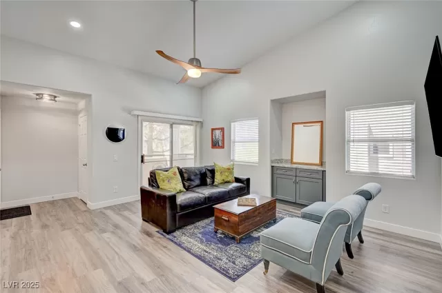 MLS: 2711882 Condo For Sale