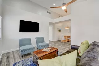 Photo #2: 2711882 Listing 