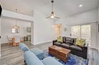 Photo #3: 2711882 Listing 