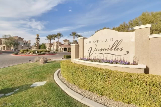 MLS: 2711885 Condo For Sale