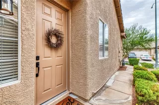 Photo #1: 2711931 Listing