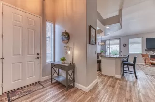 Photo #2: 2711931 Listing