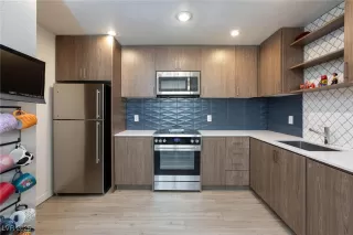 More Details about MLS # 2711932 : 4421 HALBERT AVENUE