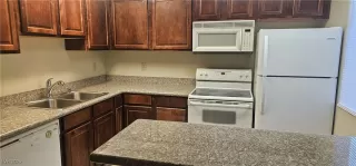 Photo #2: 2711935 Listing 