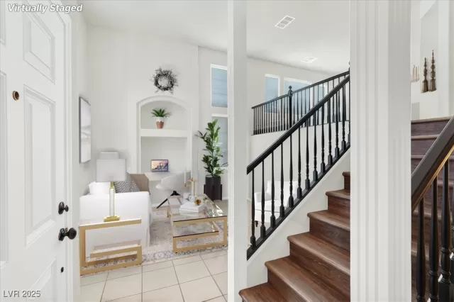 MLS: 2711974 Condo For Sale