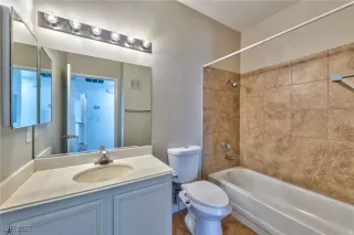 Photo #6: 2711997 Listing 