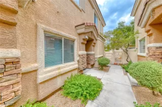 Photo #1: 2712007 Listing 