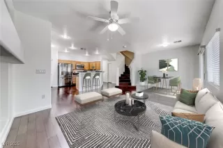 Photo #4: 2712007 Listing 