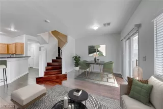 Photo #5: 2712007 Listing 