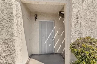 Photo #1: 2712011 Listing 