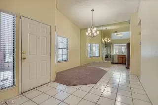 Photo #2: 2712032 Listing