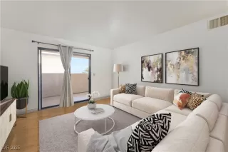 Photo #1: 2712035 Listing 