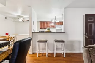 Photo #2: 2712035 Listing 