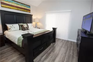 Photo #2: 2712037 Listing 