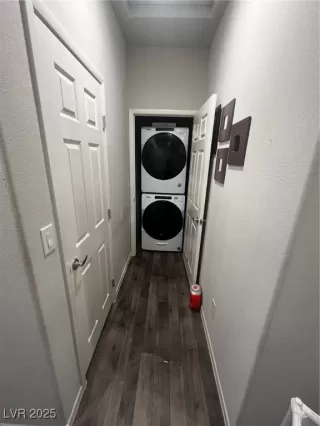 Photo #3: 2712040 Listing 