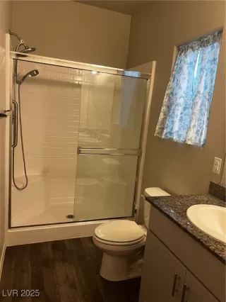 Photo #5: 2712040 Listing 