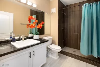 Photo #4: 2712056 Listing 