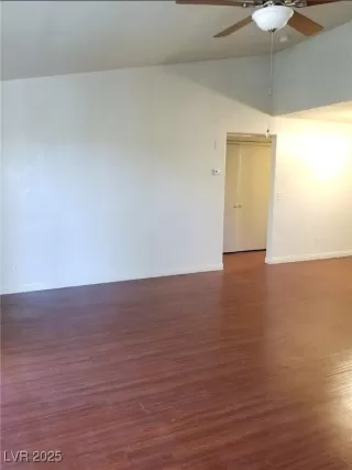 Photo #5: 2712063 Listing 