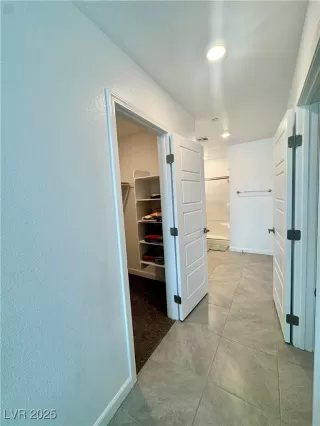 Photo #1: 2712064 Listing 