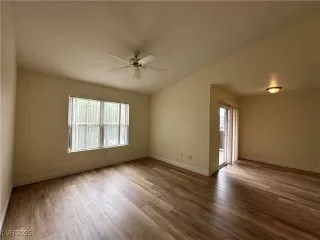 Photo #1: 2712071 Listing