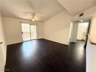 Photo #1: 2712073 Listing 