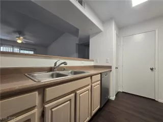 Photo #6: 2712073 Listing 