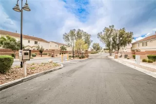 Photo #1: 2712085 Listing