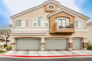 Photo #2: 2712085 Listing