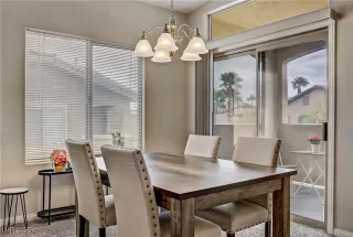 Photo #2: 2712093 Listing